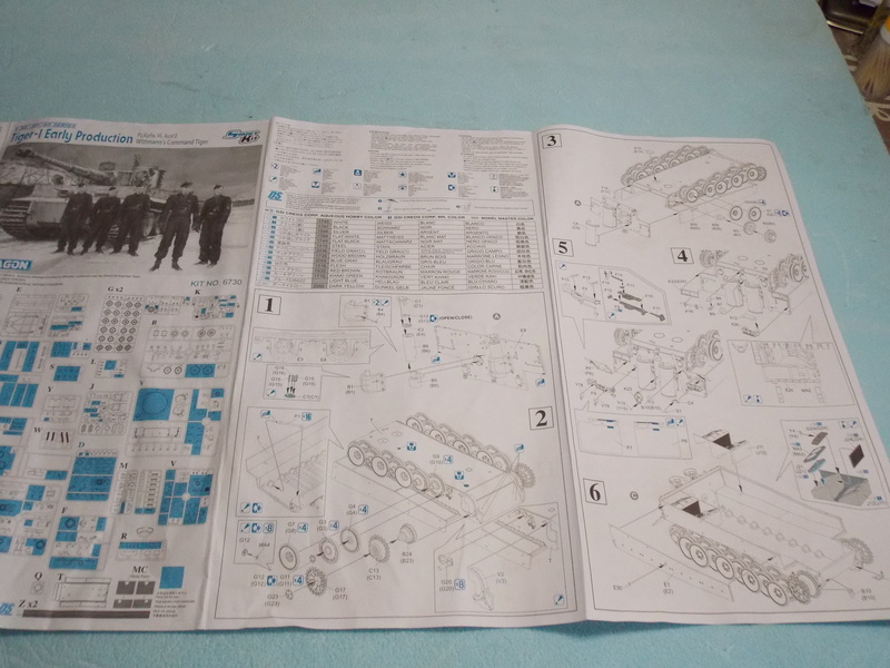 TIGRE S33 avant la bataille de Koursk juillet 43 (Dragon 1/35 dio DIODUMP) Dscn4528
