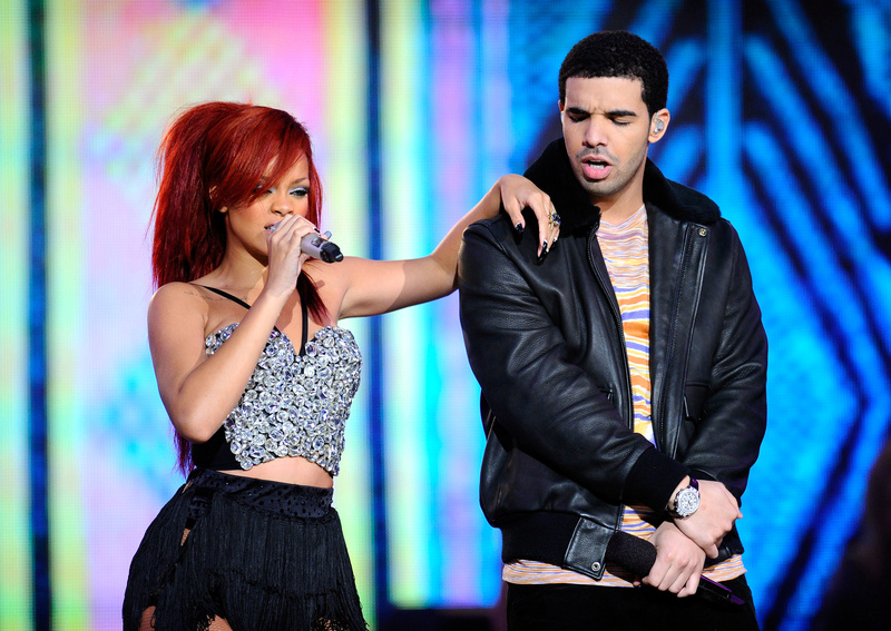 Drake indicates that he wants to reproduce with sexy singer Rihanna. Main-i10