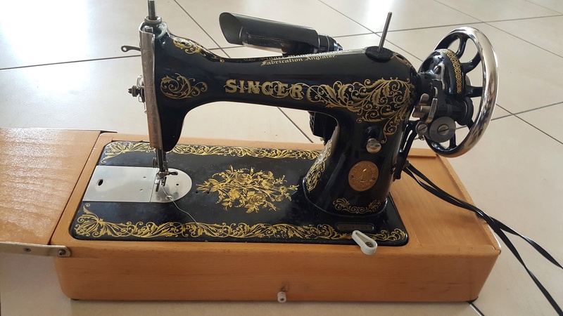 Singer 15k motorisée. 210