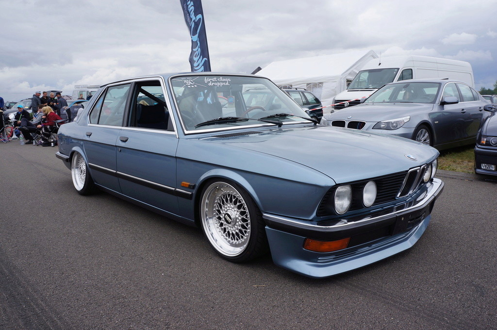 740i 2001 Orientblau Metallic - Page 3 Dsc04610