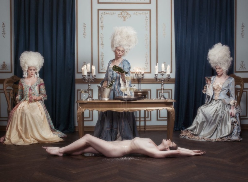 Marie-Antoinette dans la série "Decadence" Let-th10
