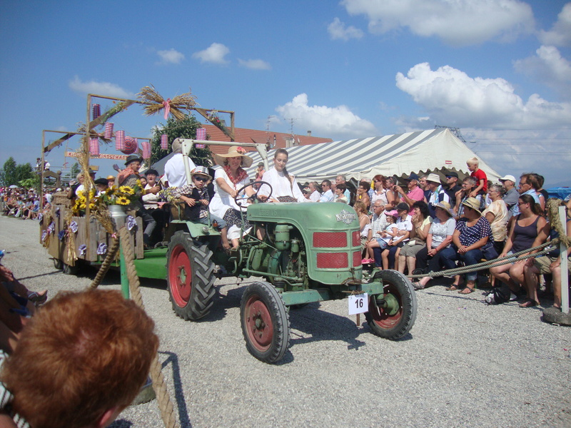 68 - Blodelsheim . Fête de la Moisson, 23 et 24 juillet 2016 Dsc01010