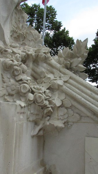 Monument aux morts (Beauvais) 1 Monume24