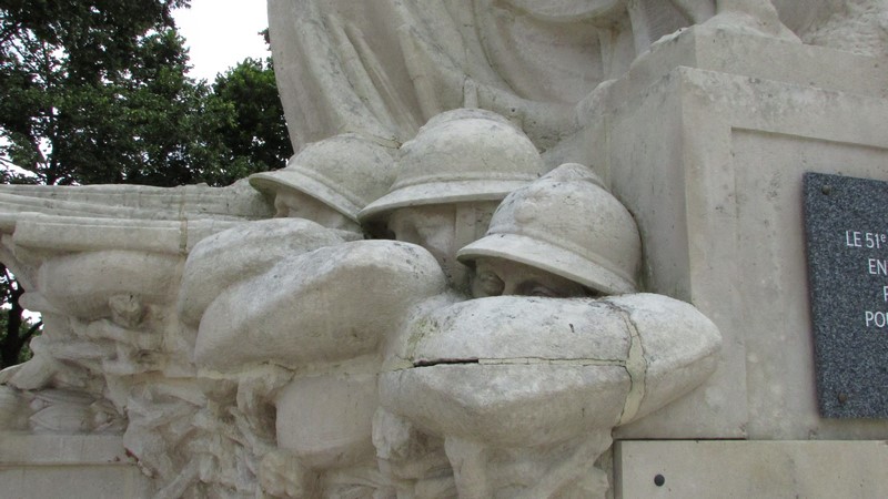 Monument aux morts (Beauvais) 1 Monume27