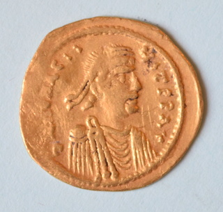 Byzantivm - l'histoire de l'empire byzantin et ses monnaies  - Page 15 Dsc_0312