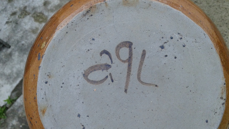 vase en grès à trois cols...monogramme à l'oxyde à identifier 20160611