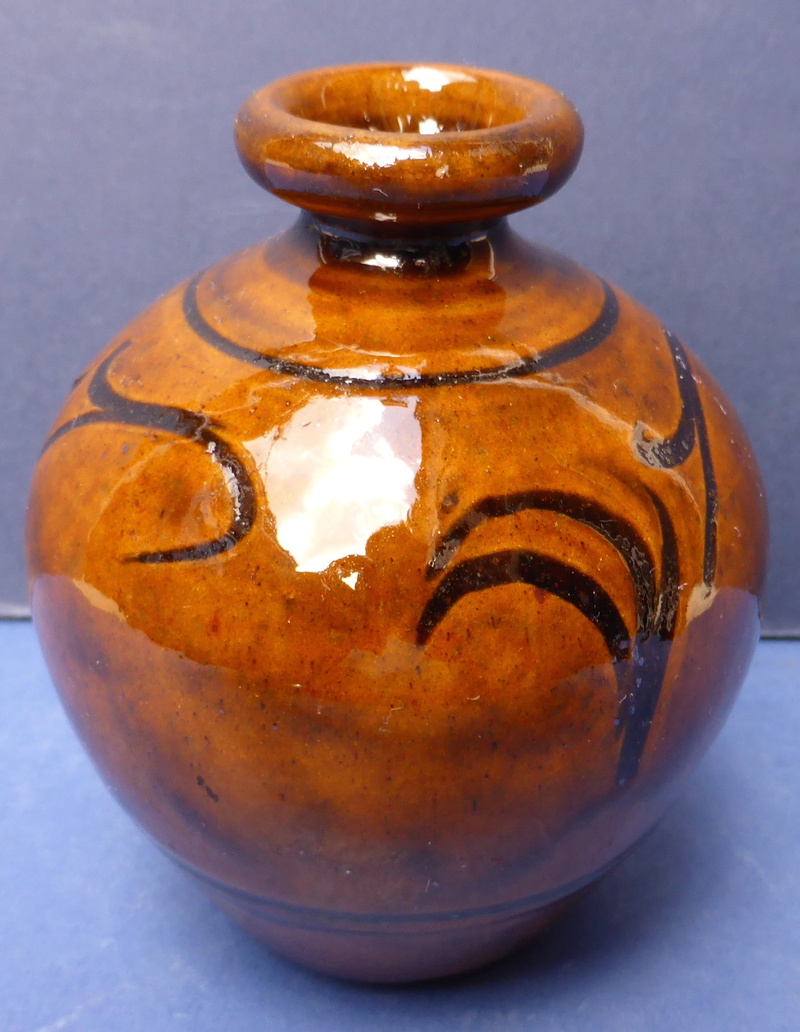 Small Sgraffito Pattern Studio Vase - W mark - Pantasaph Pottery? P1240713