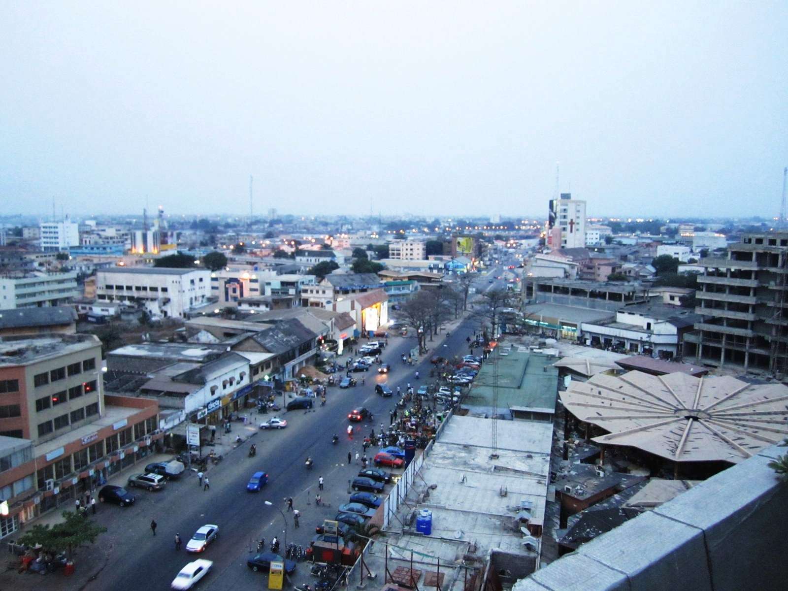 Benin  - Página 4 Cotoou10