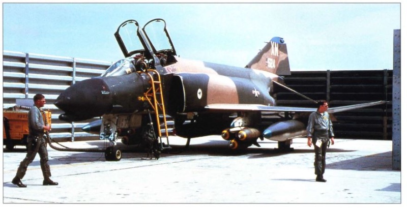[Eduard] McDonnell-DouglasF-4C Phantom II "Nam 1968" - 1/48  - Page 2 Gunpod10