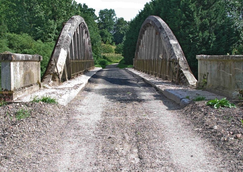 P'tit chemin et vieux pont Imgp7917