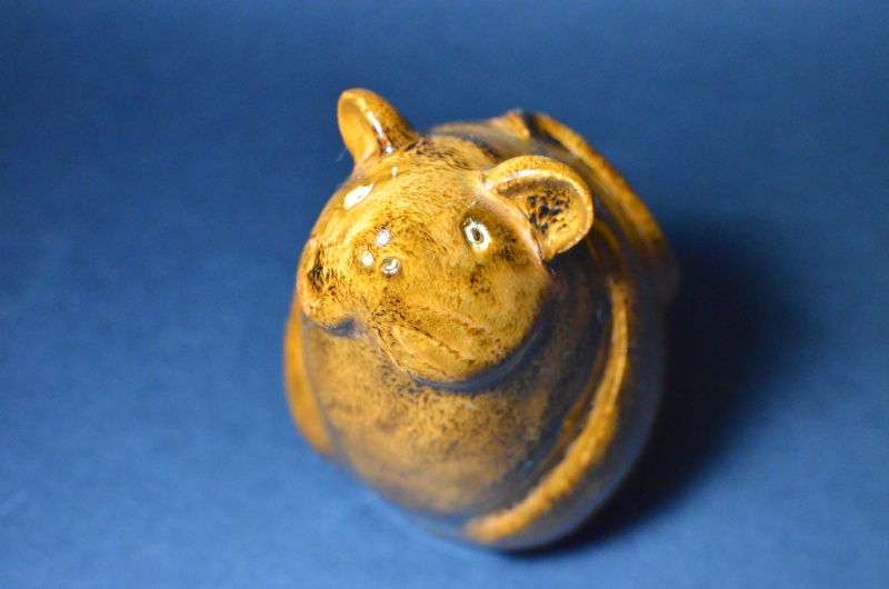 Mouse Figurine.  Unknown Stamp. Dsc_0010
