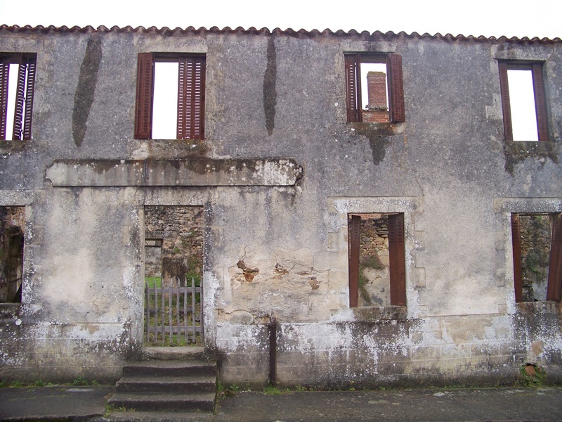 Oradour-sur-Glane : un massacre SS 1611