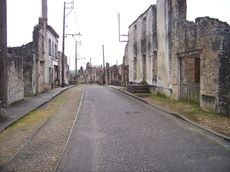 Oradour-sur-Glane : un massacre SS 610