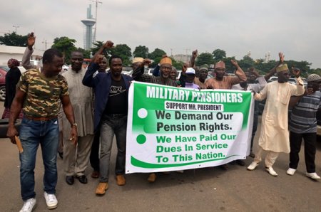 Military Pensioners Protest Non-payment Of Pension In Abuja  66459-10