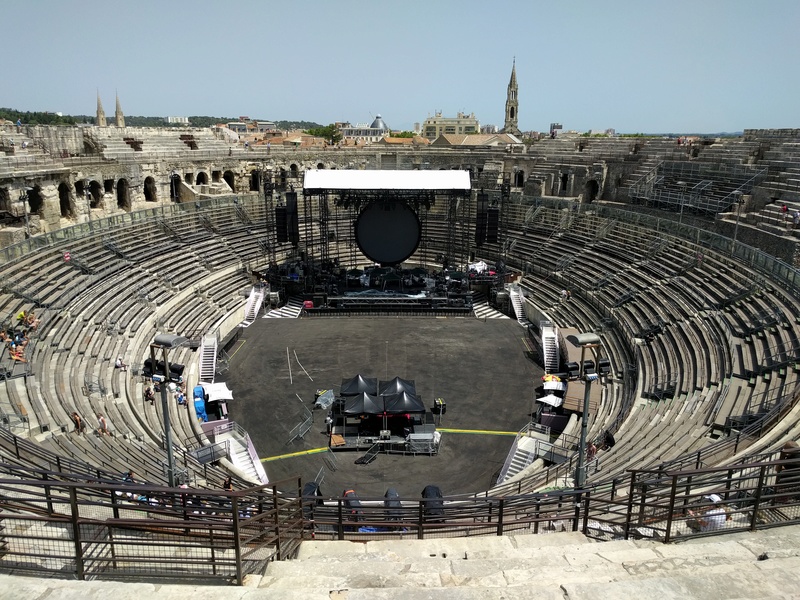 Gilmour à Nîmes les 20 et 21 juillet 2016 - Page 8 Img_2011
