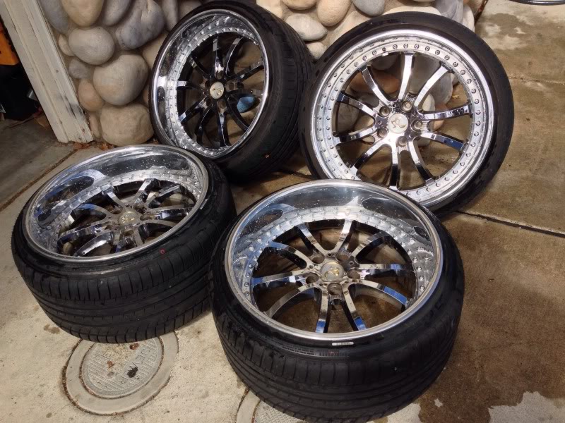 FS Work Bersaglio 19x10.5 +19 19x11.75 +16 w/ tire Dd4b3010