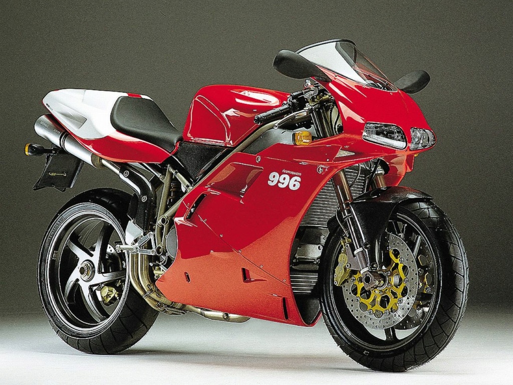 Compter en images... MOTO - Page 21 Ducati12