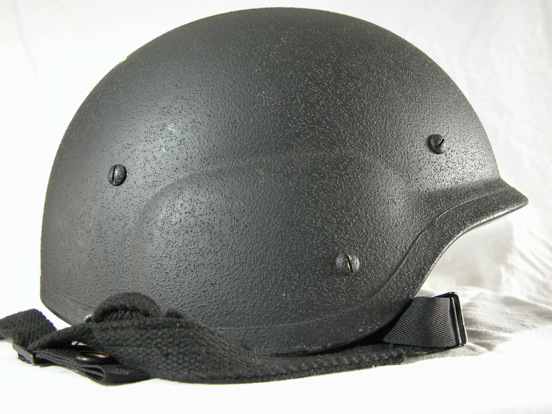 Unidentified helmet, possible South Korean. Help wanted! 1_210