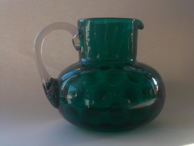 Green jug with olives/coin pattern Greenj13