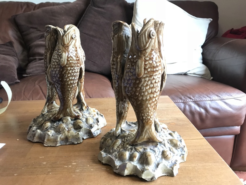 UNKNOWN TWIN GROTESQUE FISH VASES ? Img_2412