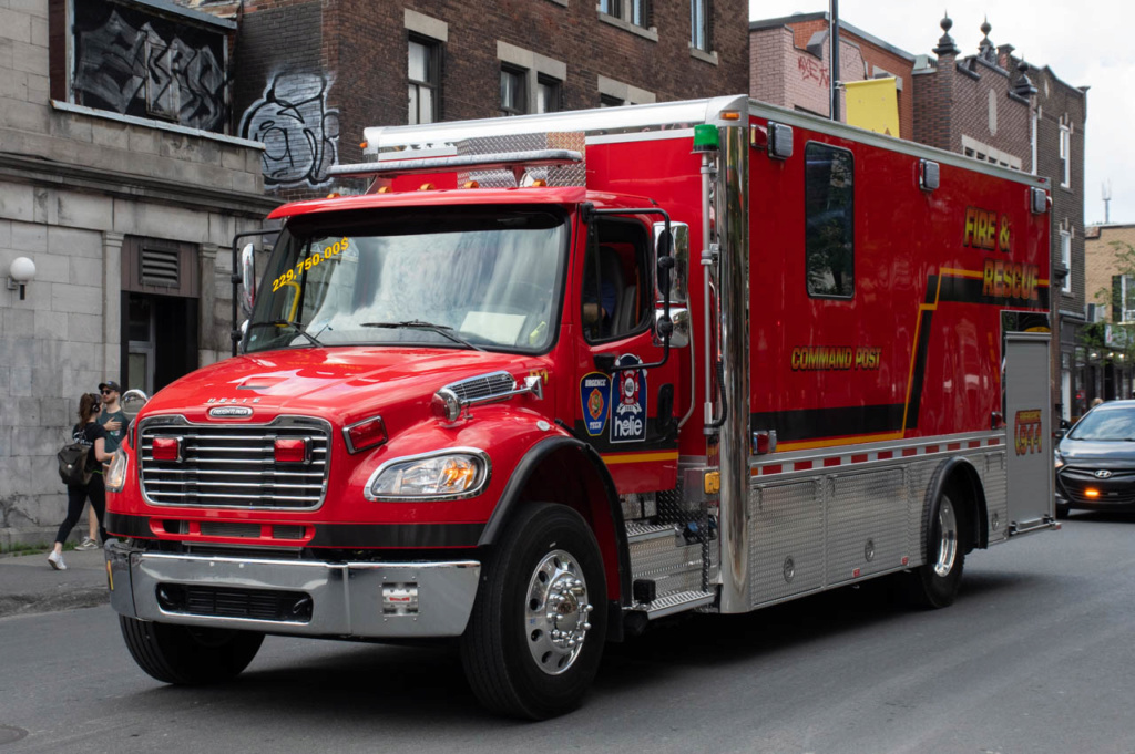 Défilé du 75 ème des pompiers auxilliaires de Montréal 29-06-2019 Kp_15411