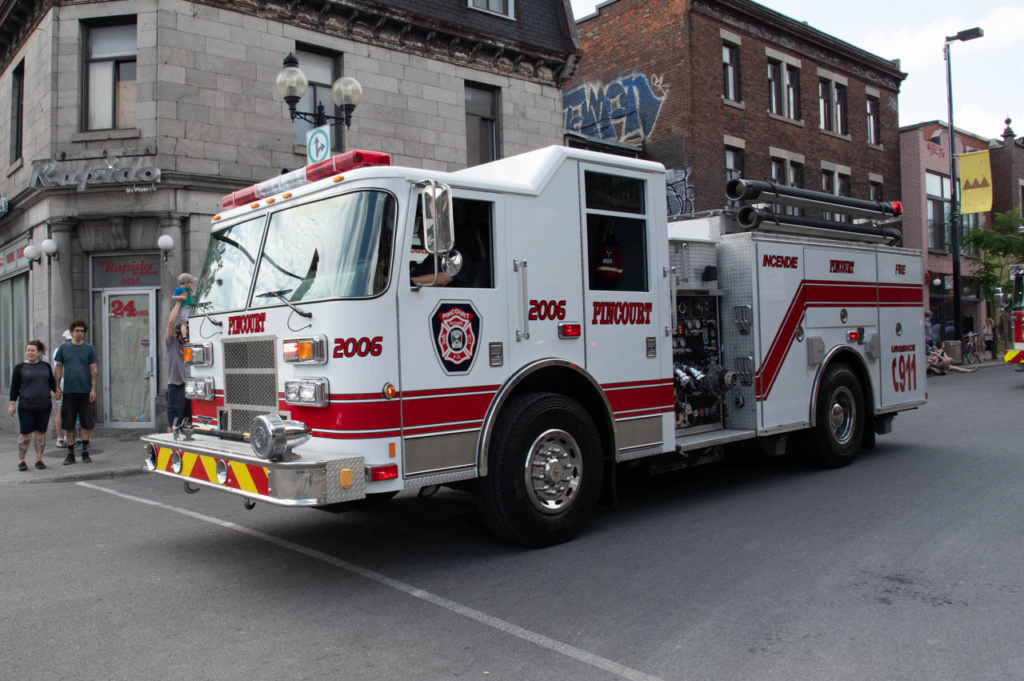 Défilé du 75 ème des pompiers auxilliaires de Montréal 29-06-2019 Kp_15710