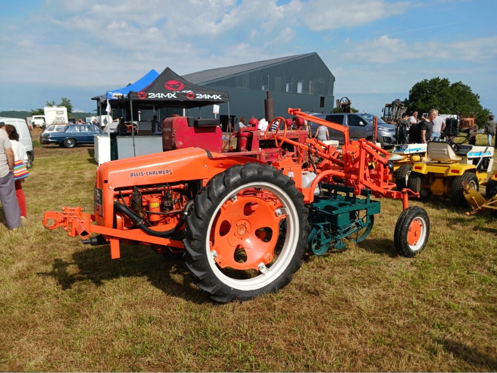 Tracteurs en fête - La Grèze - Sexcles (corrèze) 20230838