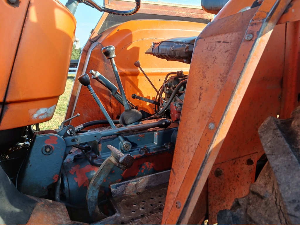 19 : Grande fête du tracteur à Sexcles (Corrèze) le 11 Août 2024 20240107