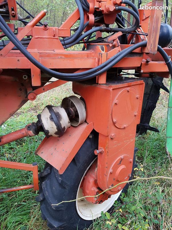 Tracteurs-enjambeurs BUTTY : un matériel issu du Beaujolais Butty_12
