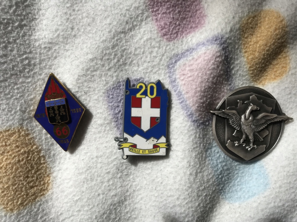 Insignes à identifier 18a2d710