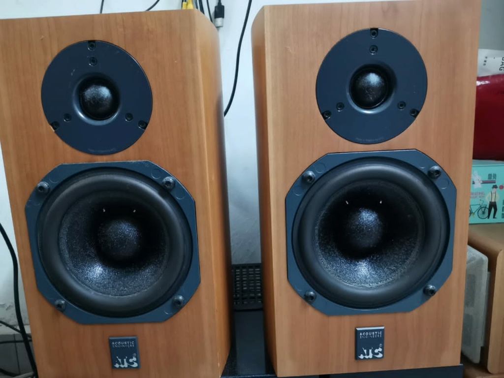 ATC SCM 7 speaker  1384d610
