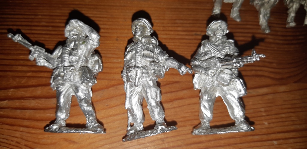 The DZ Miniatures "Almost Was" Helo Crew 0059bf10