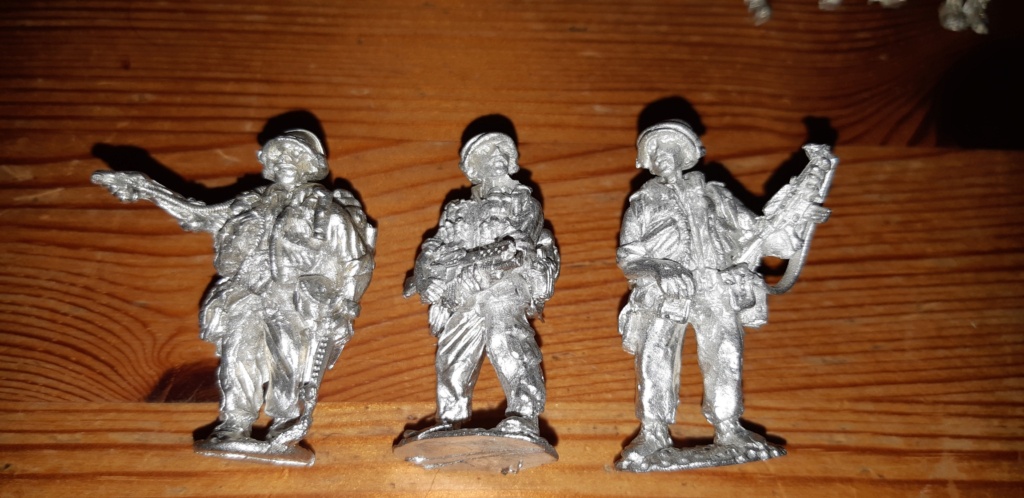 The DZ Miniatures "Almost Was" Helo Crew 41238b10