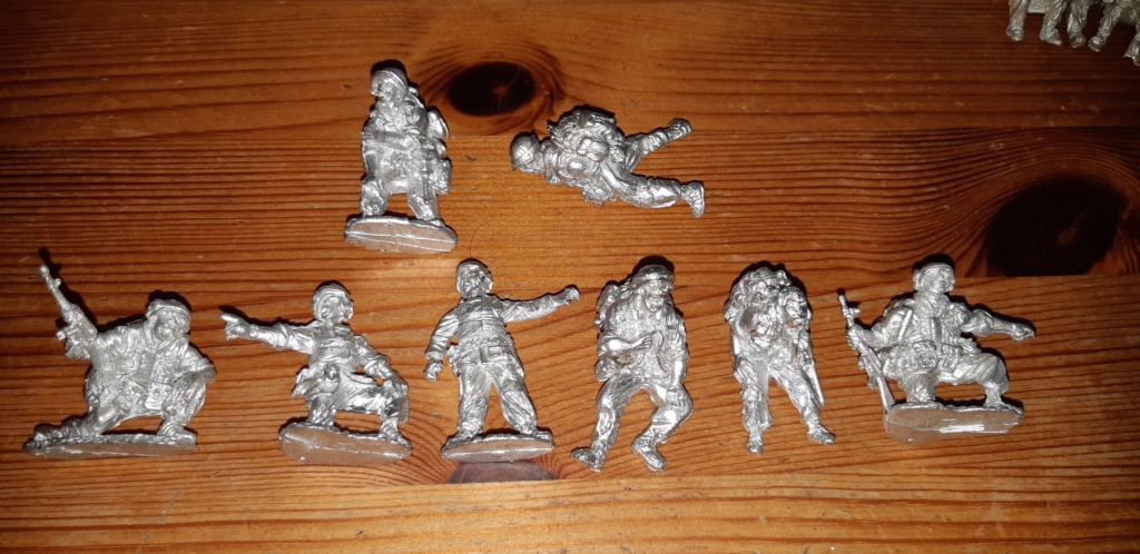 The DZ Miniatures "Almost Was" Helo Crew 6984d510