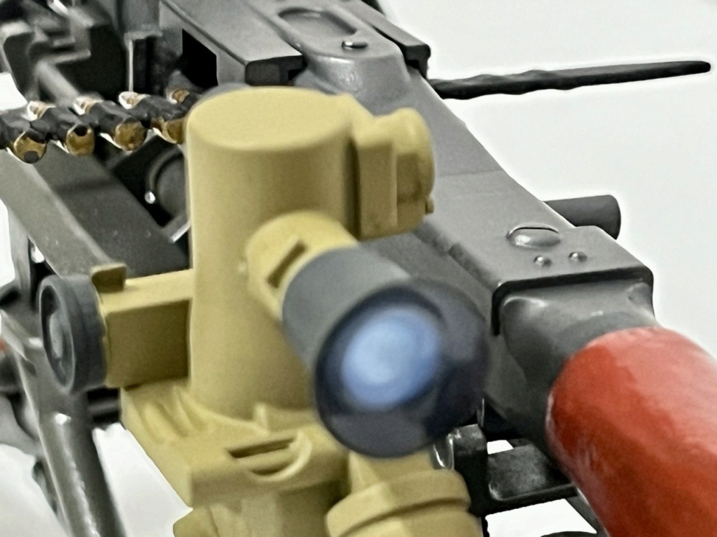 MG 34 en resine 3D au 1/8 et au 1/4 termine Photo319