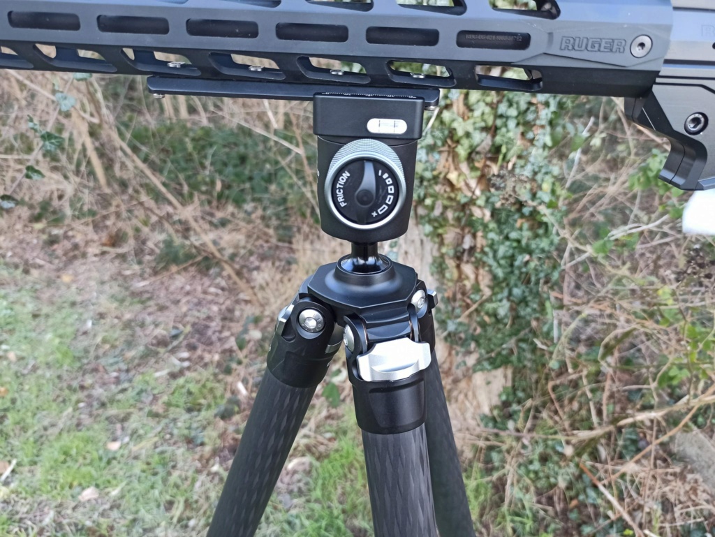 Trépied carbone LEOFOTO SA-364C + tête MG40 arca/picatinny Leo110