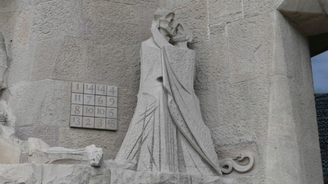 Visiter la Sagrada Familia à Barcelone: détails insolites et photos Carrzo10