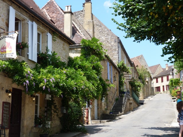 Les 10 "plus beaux villages de France" en Périgord. Domme_10