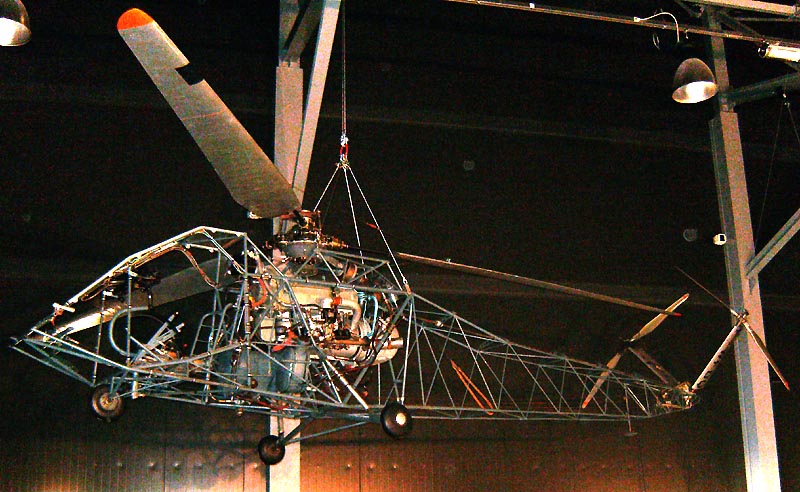 Hall Hélicoptère au Musée du Bourget ... Se-31010