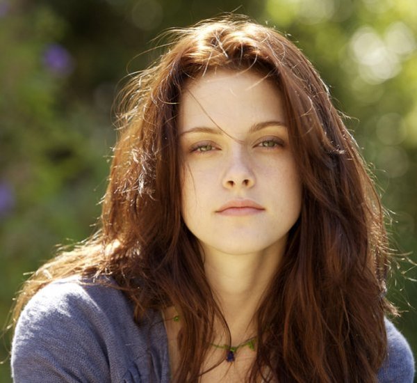 Casting pour Renesmee Cullen - Page 19 56978010