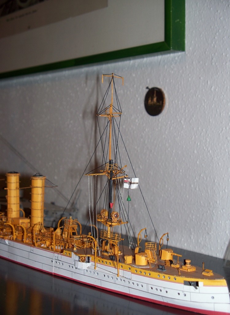 SMS Emden im Tropenanzug Kartonmodell HMV-Verlag 1:250 mit Lasercutteilen FERTIG - Seite 8 Emden_21