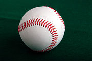 كرة القاعدة ( البيسبول ) Base ball 180px-10