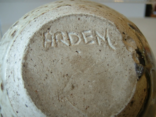 Barbara Cass, Arden Pottery 03315