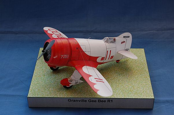 Granville Gee Bee R1 in 1:33 (Rafal Ciesielski) - Seite 2 Geebee11