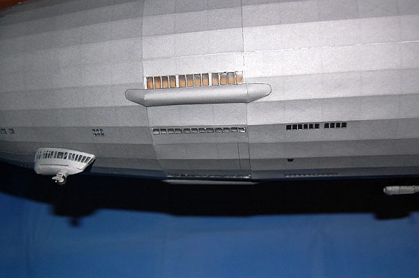 LZ- 129  "Hindenburg"   /  Schreiber, 1:200 - Seite 7 Hi8510