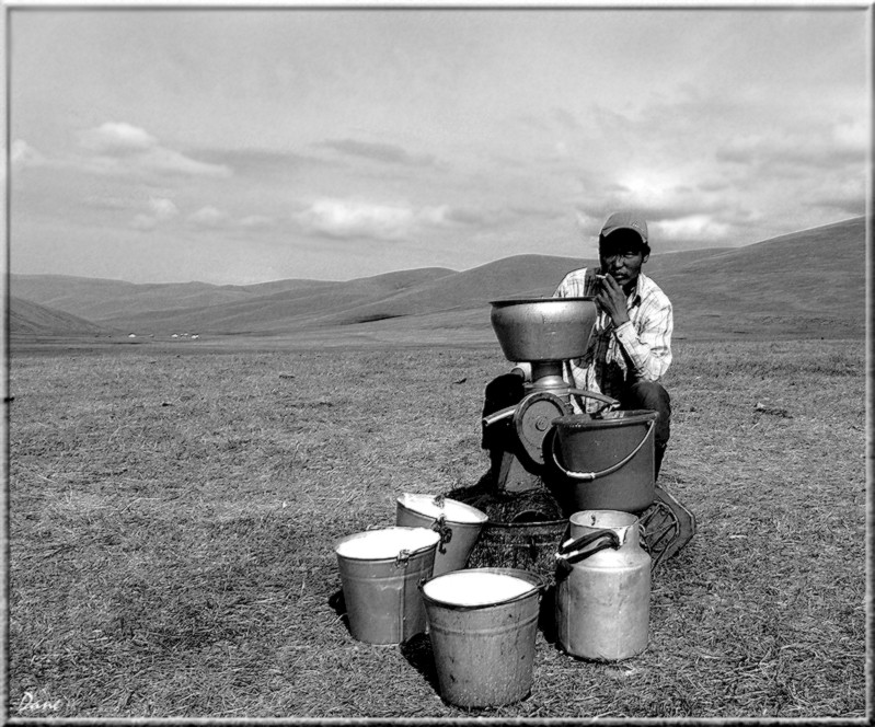 la Mongolie...Village désolé, les enfants , 1_mong25