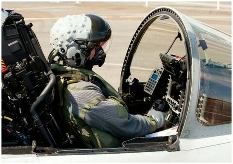 Un nouveau casque high-tech pour les pilotes de Typhoon de la RAF