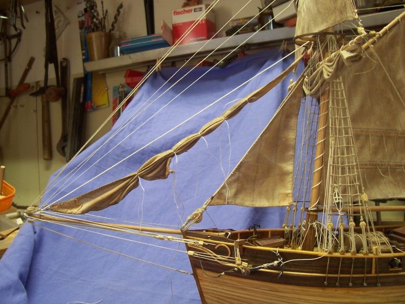 Cotre Pirate (ex Camaret 1/35e) - Page 22 100_4566