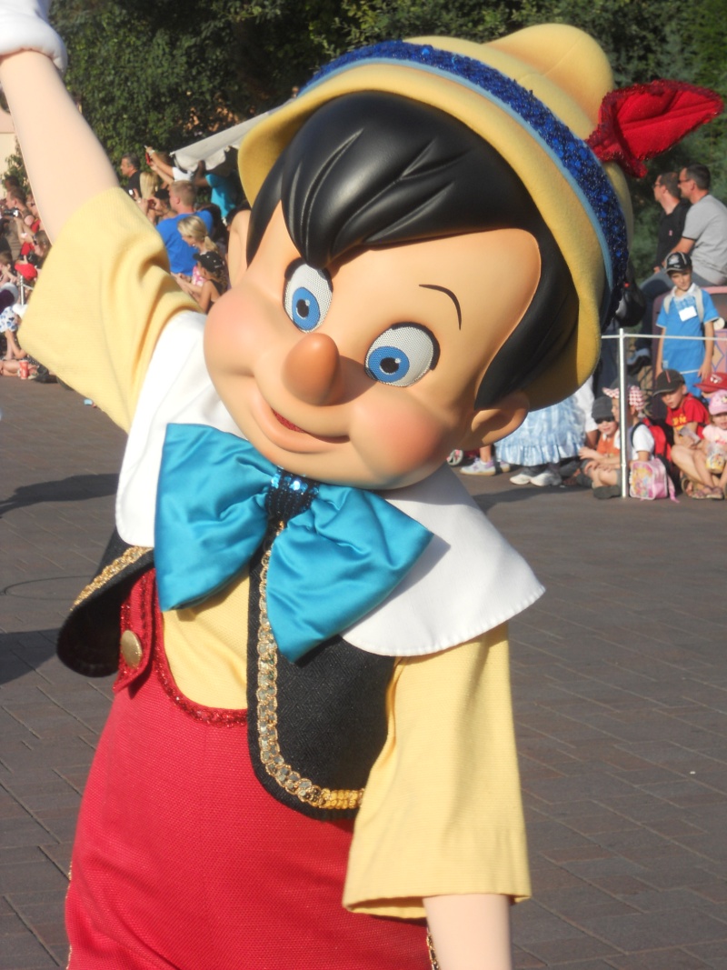 Photos avec les Personnages Disney - Page 7 P1110