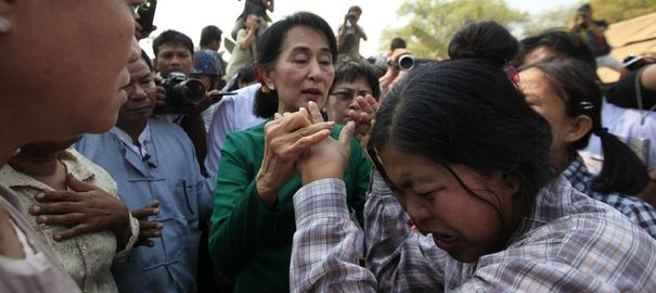 Daw Aung San Suu Kyi - Page 4 24965312
